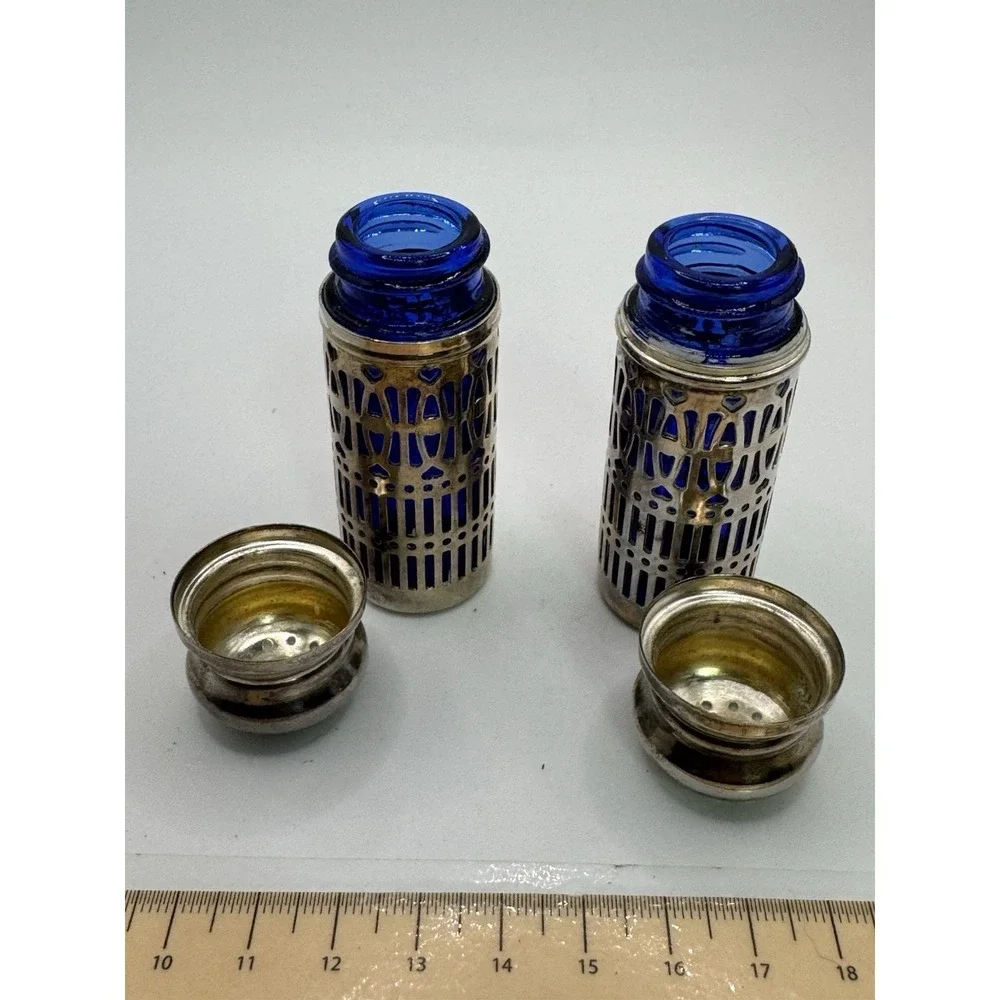 Vtg Silver Cobalt Blue Salt & Pepper Shakers Silver Plate Filigree UK Patent GSA